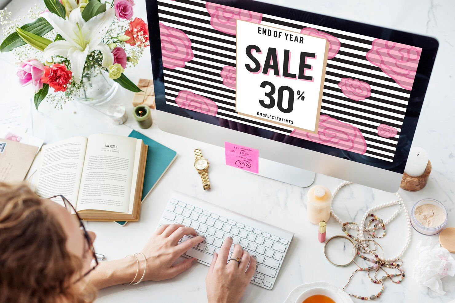Shopping online consumerism connection sale for the end of the year